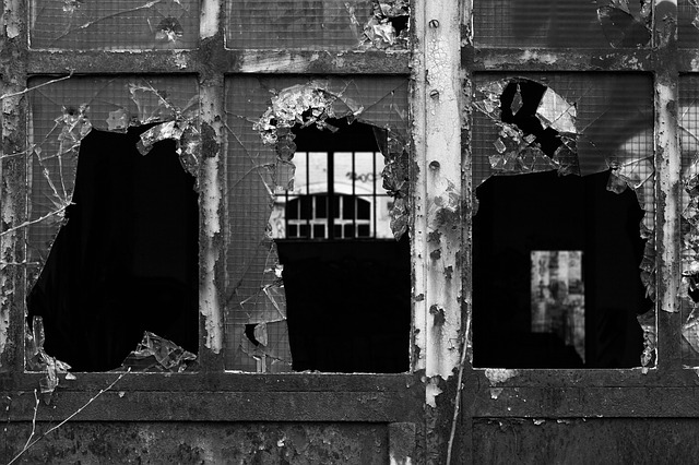 window-744206_640